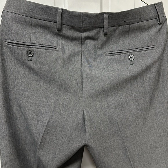 Express Dress Pants Grey Pleated & Cuffed Photographer Fit - Picture 5 of 7